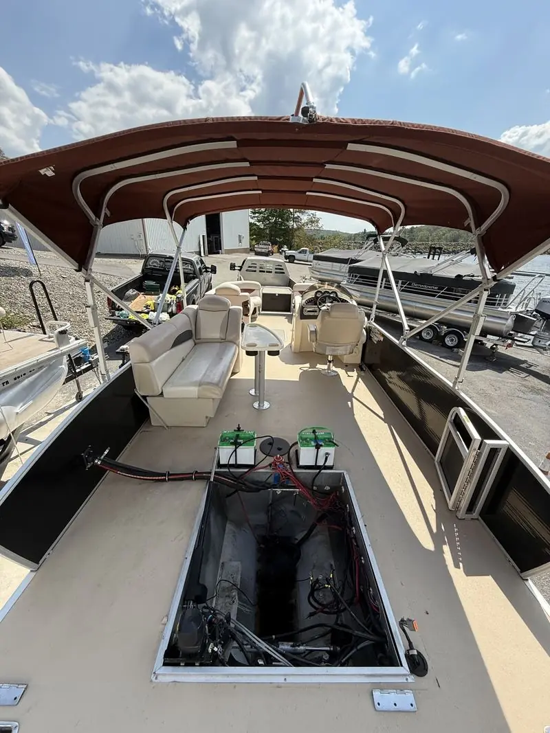 The same pontoon deck after detailing, clean and even